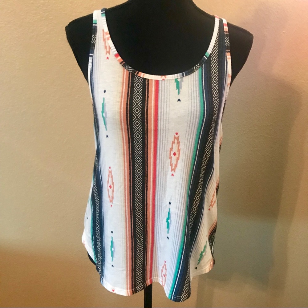 Cute Billabong tank! Perfect for layering!